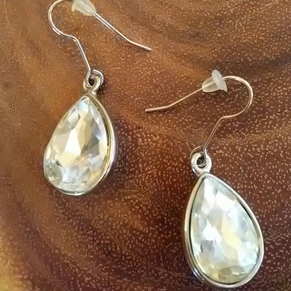 Bling Bling Statement Necklace Set - image 4